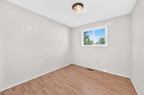 69 Gregson Crescent, Red Deer, AB - Indoor Photo Showing Other Room