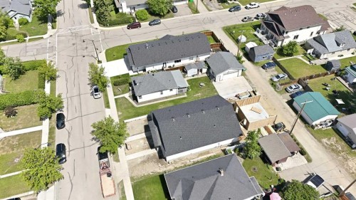 5131 52 Street, Lacombe, AB 