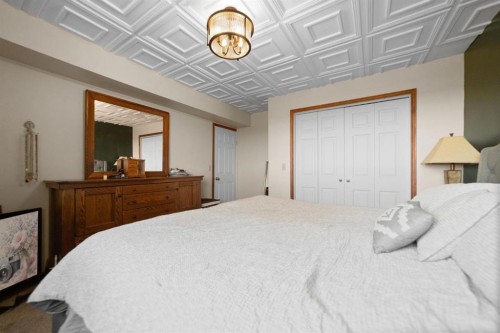 48075-Range Road 194 Range, Rural Camrose County, AB - Indoor Photo Showing Bedroom