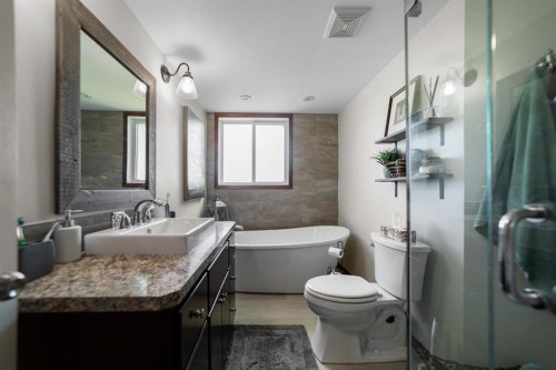 48075-Range Road 194 Range, Rural Camrose County, AB - Indoor Photo Showing Bathroom