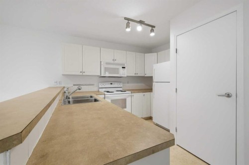 35-20 Jacobs Close, Red Deer, AB 