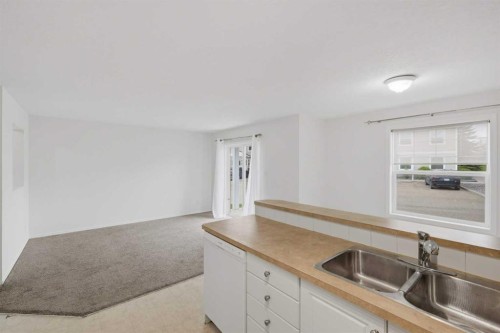 35-20 Jacobs Close, Red Deer, AB 