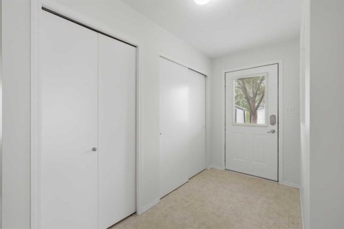35-20 Jacobs Close, Red Deer, AB 
