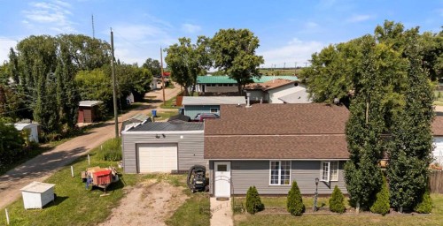 4704 50 Avenue, Killam, AB - Outdoor