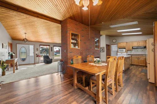 4901 52 Street, Killam, AB - Indoor Photo Showing Dining Room