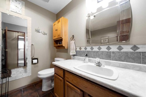 4901 52 Street, Killam, AB - Indoor Photo Showing Bathroom