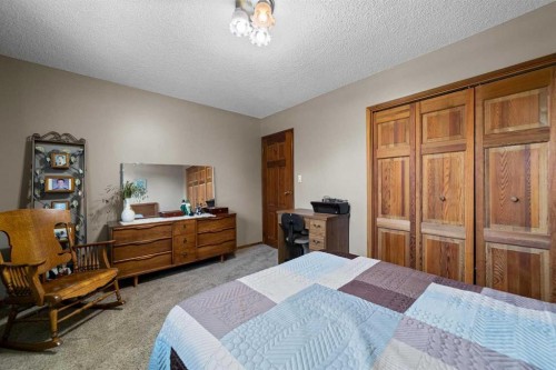 4901 52 Street, Killam, AB - Indoor Photo Showing Bedroom