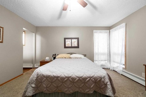 4901 52 Street, Killam, AB - Indoor Photo Showing Bedroom