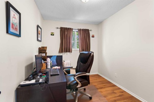 5 Mccullough Crescent, Red Deer, AB - Indoor Photo Showing Office