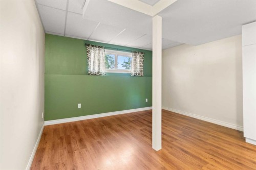 5 Mccullough Crescent, Red Deer, AB - Indoor Photo Showing Other Room