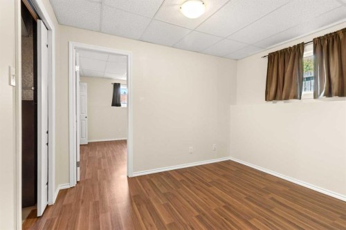 5 Mccullough Crescent, Red Deer, AB - Indoor Photo Showing Other Room