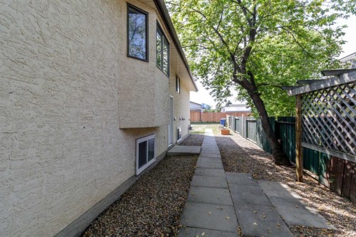 5 Mccullough Crescent, Red Deer, AB - Outdoor With Exterior