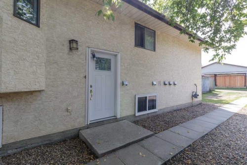 5 Mccullough Crescent, Red Deer, AB - Outdoor With Exterior