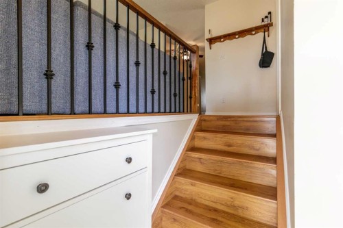 5 Mccullough Crescent, Red Deer, AB - Indoor Photo Showing Other Room