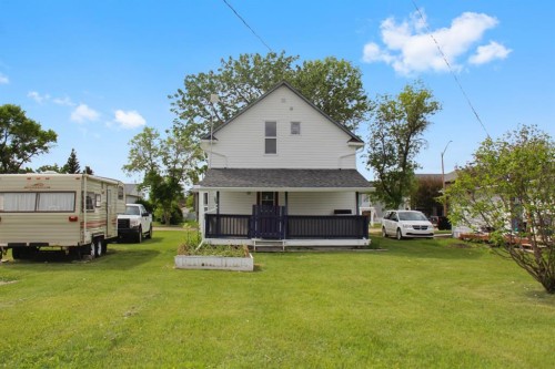 5213 49 Street, Daysland, AB 