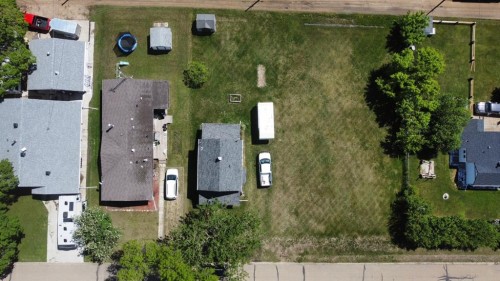 5213 49 Street, Daysland, AB 