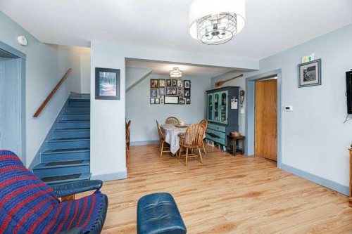 5003 48 Street, Innisfail, AB - Indoor