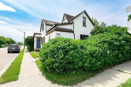 5003 48 Street, Innisfail, AB - Outdoor