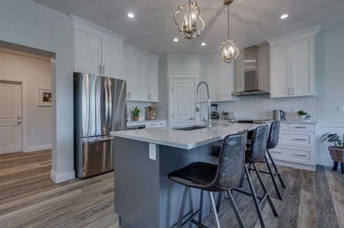 6 Sheep Close, Lacombe, AB 