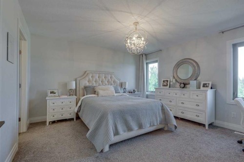 6 Sheep Close, Lacombe, AB 