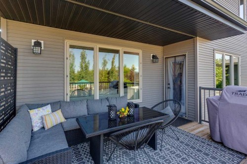 6 Sheep Close, Lacombe, AB 