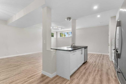 3902 46 Street, Red Deer, AB - Indoor Photo Showing Kitchen