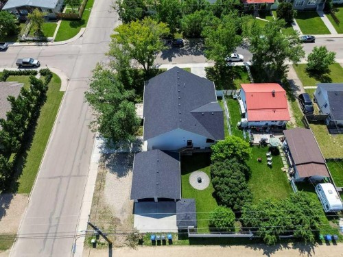 3902 46 Street, Red Deer, AB - Outdoor