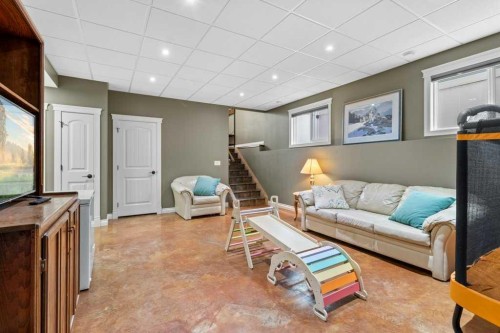 6002 Orr Drive, Red Deer, AB - Indoor