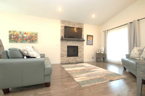 73 Longmire Close, Red Deer, AB 