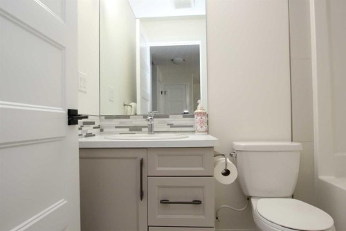 73 Longmire Close, Red Deer, AB 