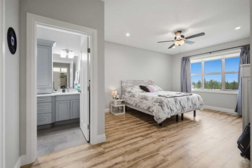 1 Meadow Close, Lacombe, AB - Indoor Photo Showing Bedroom