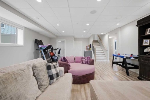 1 Meadow Close, Lacombe, AB - Indoor