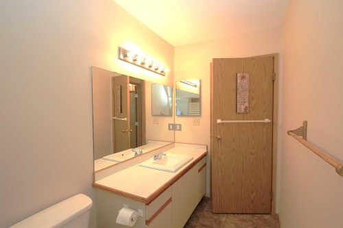 9 Greig Close, Red Deer, AB - Indoor