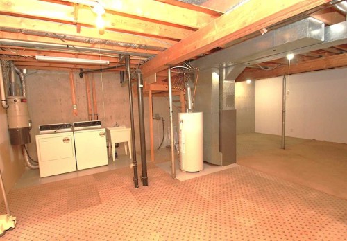 9 Greig Close, Red Deer, AB - Indoor Photo Showing Basement