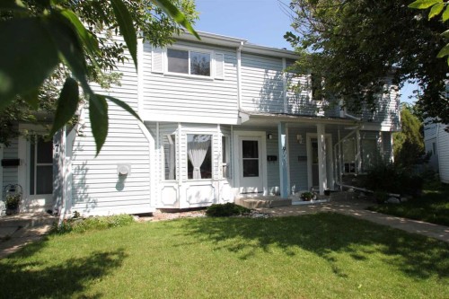 9 Greig Close, Red Deer, AB - Outdoor