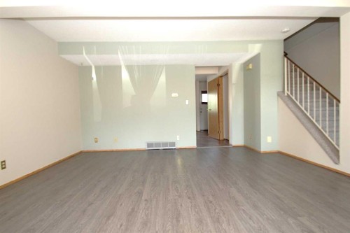 9 Greig Close, Red Deer, AB - Indoor Photo Showing Other Room