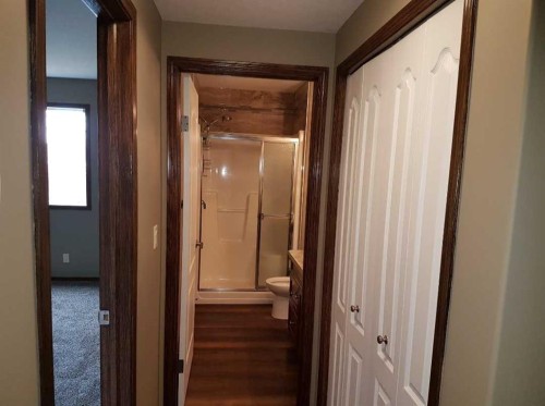 25 Fulmar, Sylvan Lake, AB - Indoor Photo Showing Other Room
