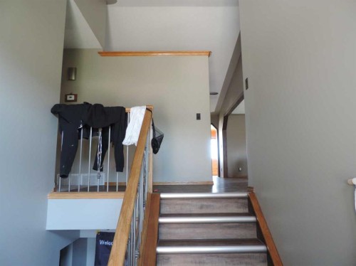 25 Fulmar, Sylvan Lake, AB - Indoor Photo Showing Other Room