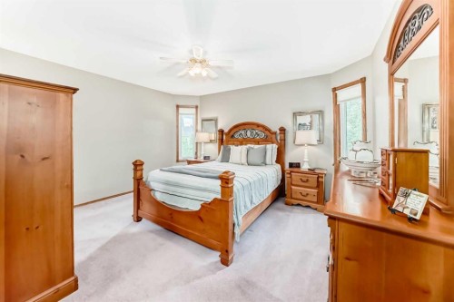 15 East Close, Red Deer, AB 