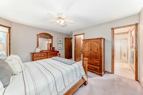 15 East Close, Red Deer, AB 