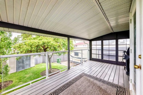 15 East Close, Red Deer, AB 