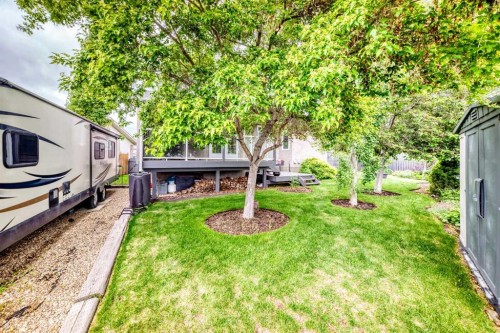 15 East Close, Red Deer, AB 