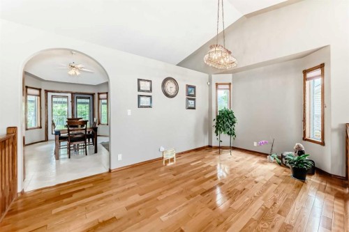 15 East Close, Red Deer, AB 