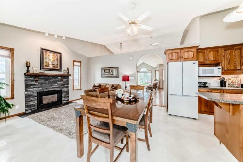 15 East Close, Red Deer, AB 