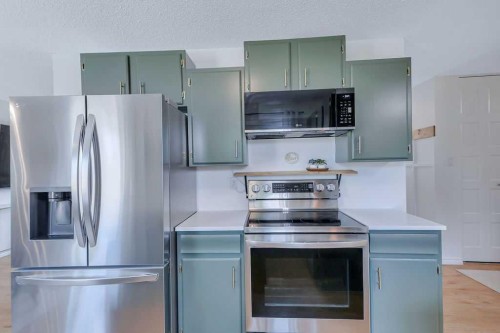 4 Anders Street, Red Deer, AB - Indoor Photo Showing Kitchen With Stainless Steel Kitchen