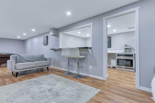 4 Anders Street, Red Deer, AB - Indoor
