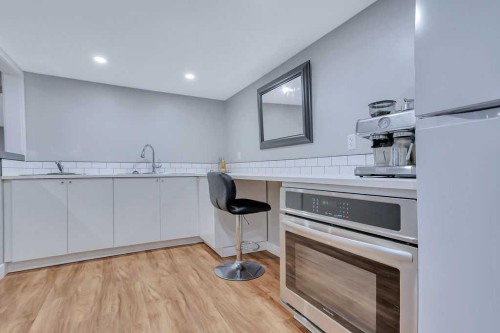 4 Anders Street, Red Deer, AB - Indoor