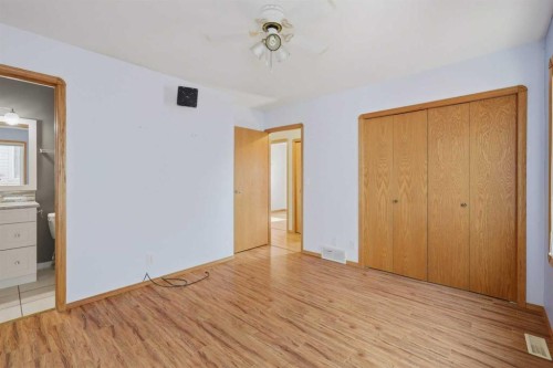 31 Palmer Close, Sylvan Lake, AB - Indoor Photo Showing Other Room