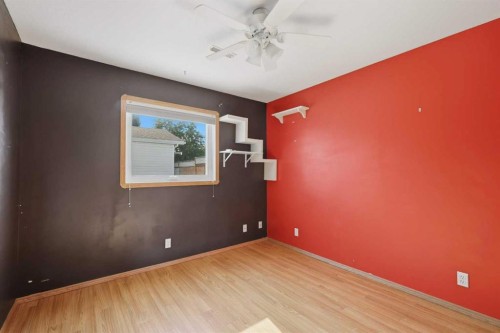 31 Palmer Close, Sylvan Lake, AB - Indoor Photo Showing Other Room