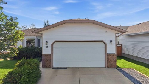 31 Palmer Close, Sylvan Lake, AB - Outdoor With Exterior